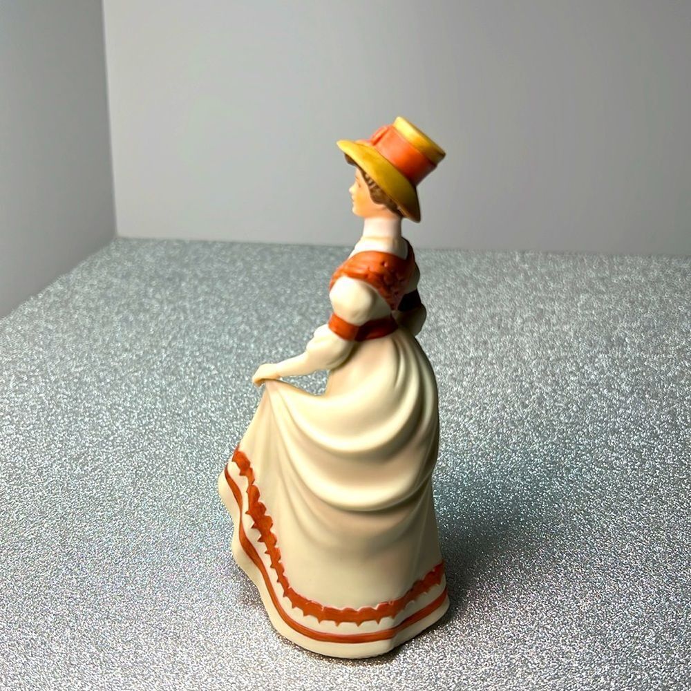 The Great Fashions of History SARAH by Lenox Edwardian Era. KK340 - Picture 2 of 5